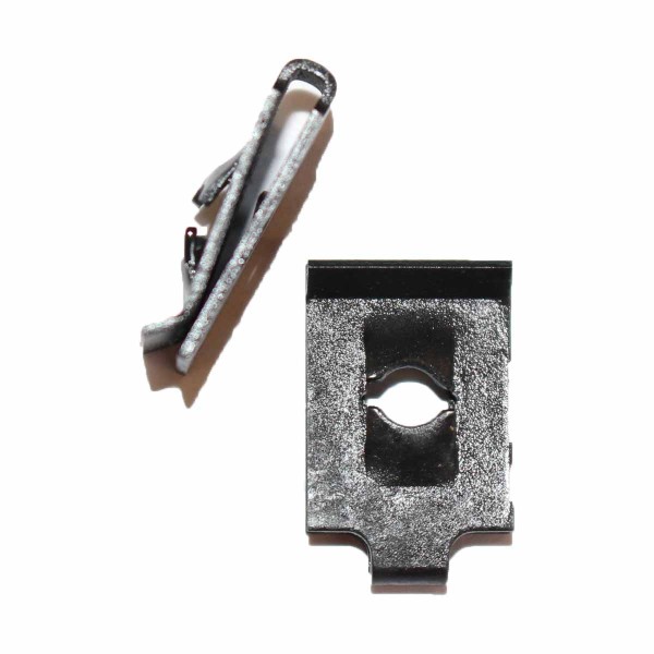 Blechmutter 4,8mm, geschlossene Form, verzinkt in Karosserie